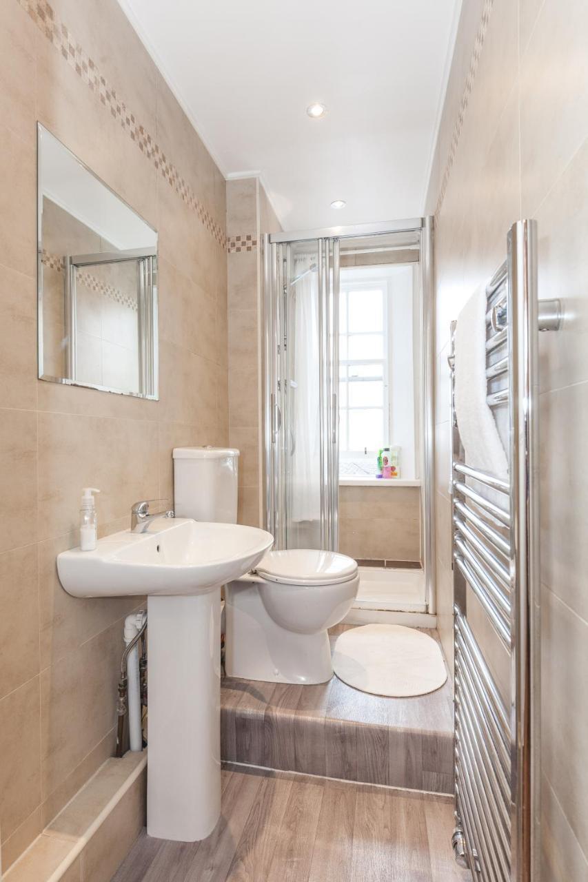 Old Town Edinburgh Apartment Close To Castle And Royal Mile Kültér fotó