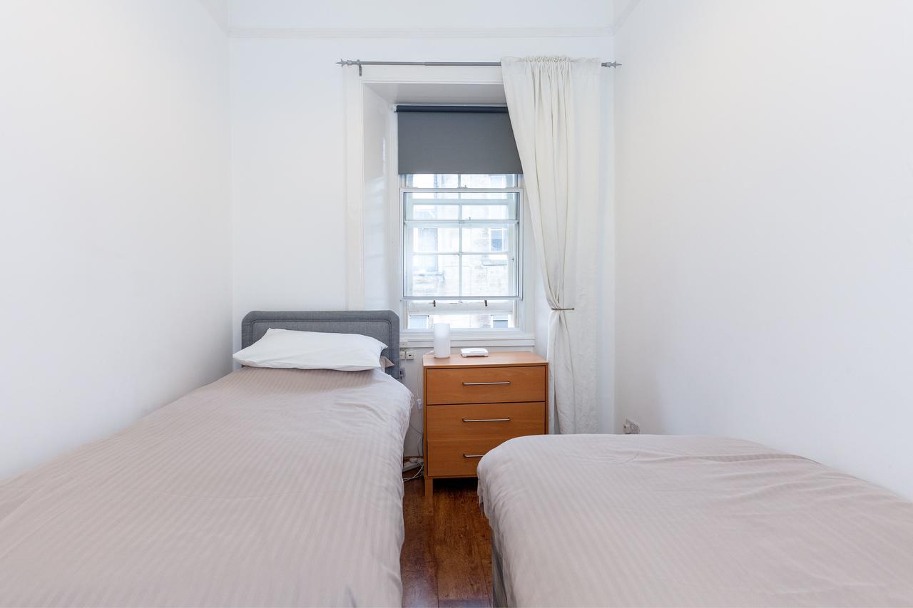 Old Town Edinburgh Apartment Close To Castle And Royal Mile Kültér fotó